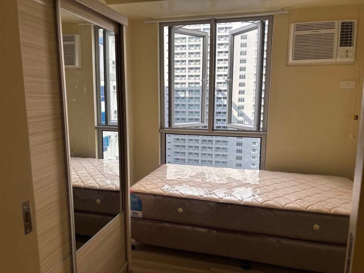 FOR RENT – Brand New Semi-Furnished - photo 1