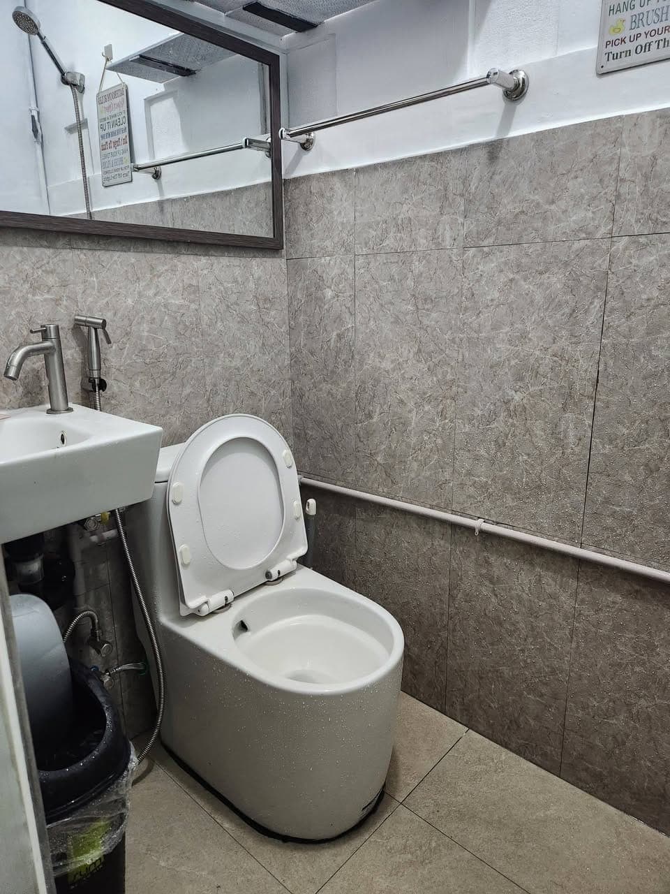 Solo Room for rent - photo 4
