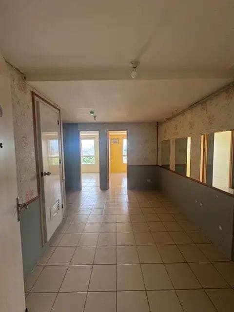Condo for rent (2BR) Bare Unit with 2AC - photo 3
