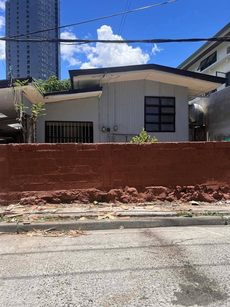 HOUSE FOR RENT‼️ - photo 1