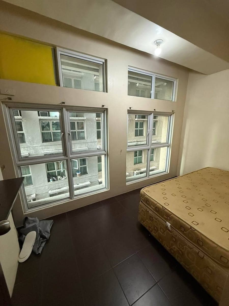FOR RENT Condo: Pioneer Woodlands - photo 4
