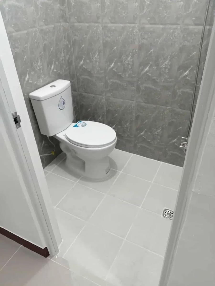 Available Studio Unit for rent - photo 3
