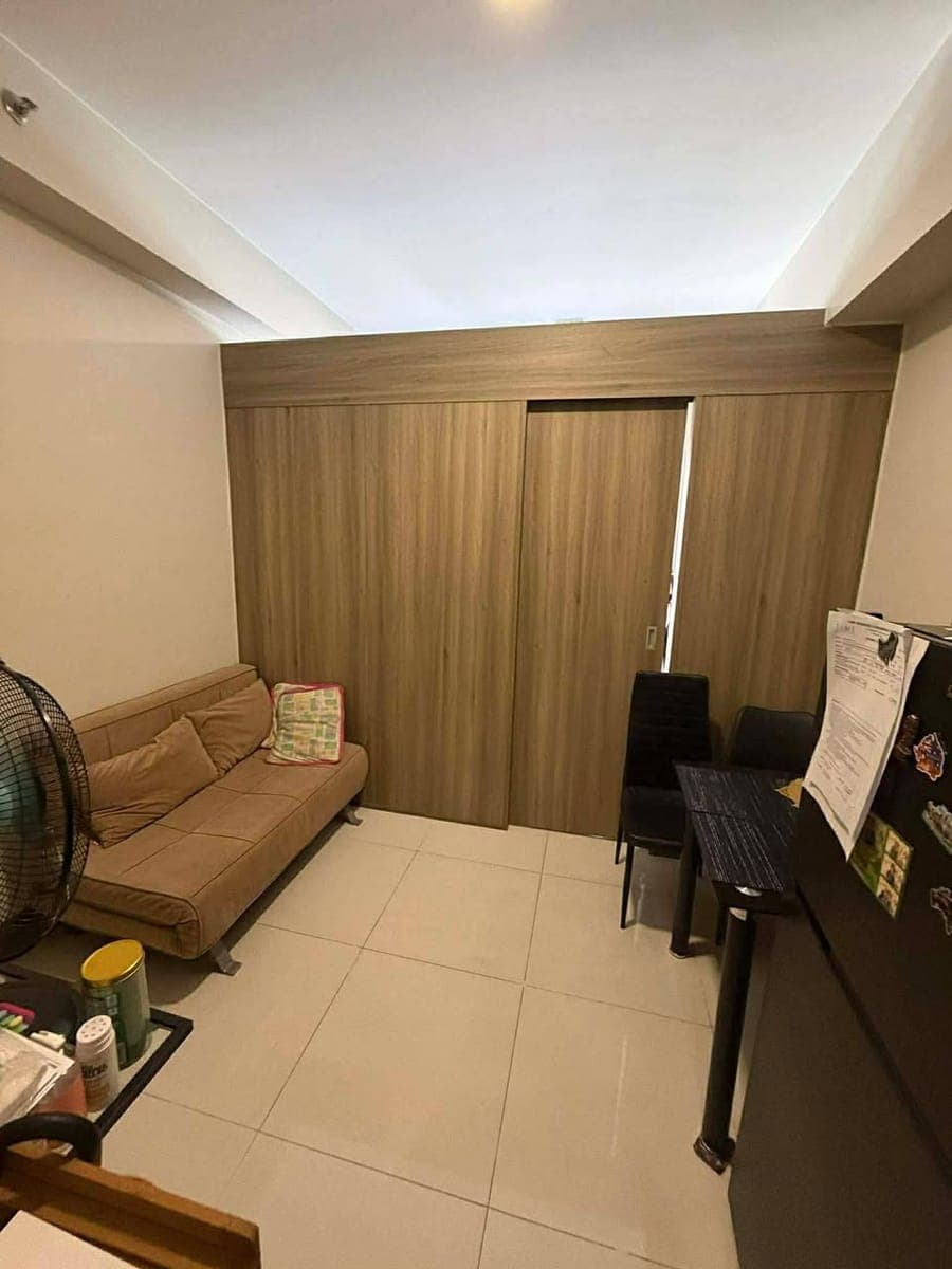 ✨ FOR LEASE | Elegant 1-Bedroom Residence with Balcony ✨ - photo 2