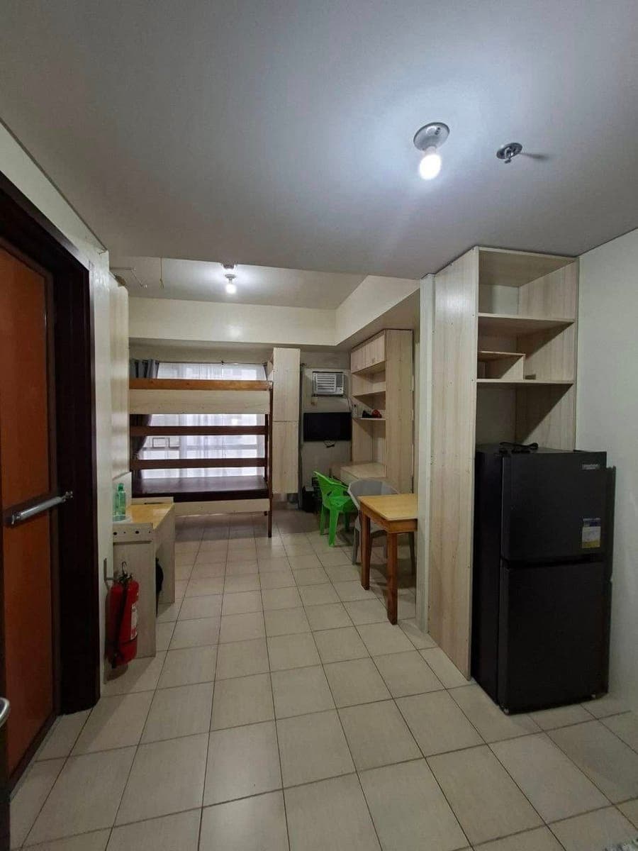 FOR RENT – Studio Unit at Pioneer Woodlands - photo 1