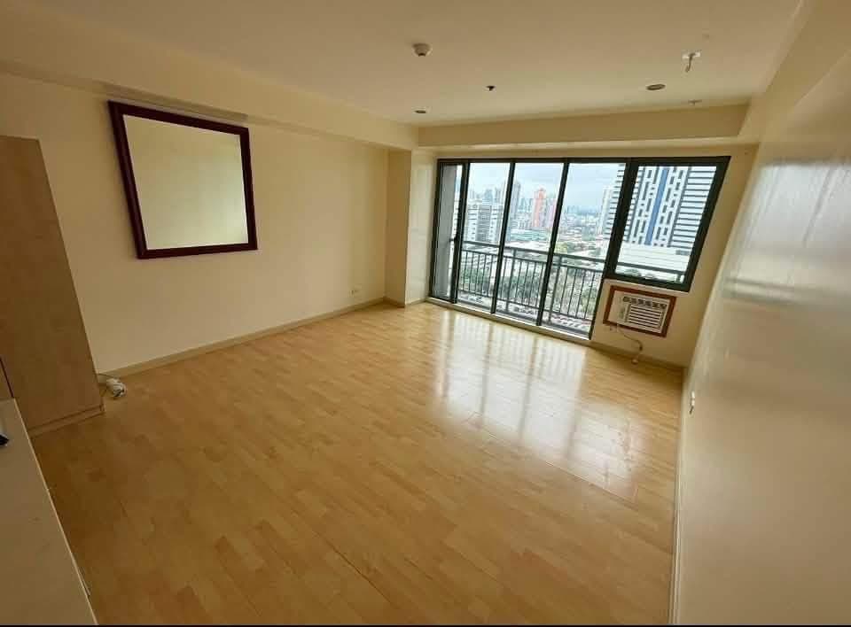 𝗙𝗢𝗥 𝗥𝗘𝗡𝗧: Soho Central Greenfield District Mandaluyong - photo 1