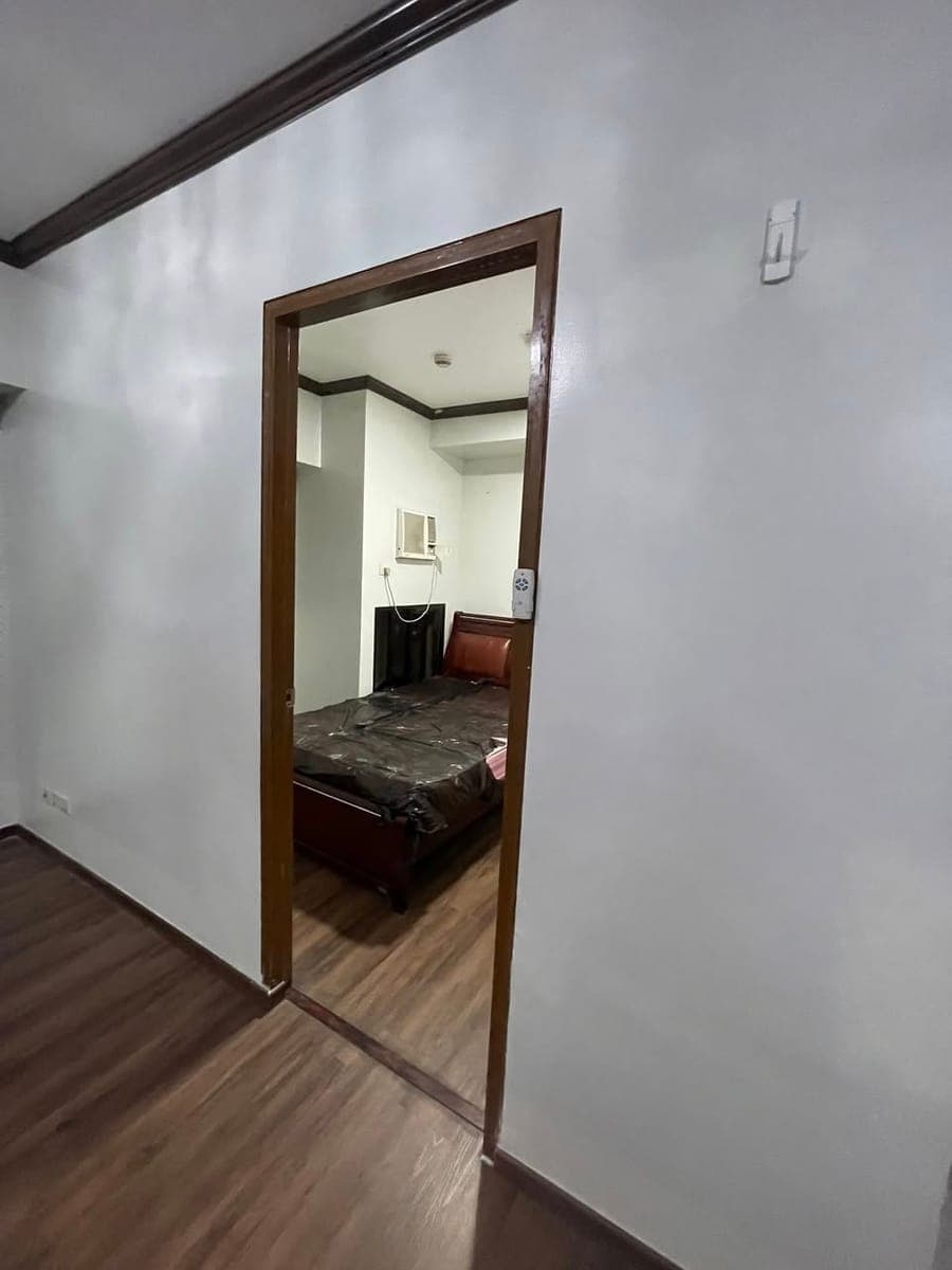 🚨 HOT UNIT FOR LEASE: 1BR Condo in Mandaluyong City! - photo 1