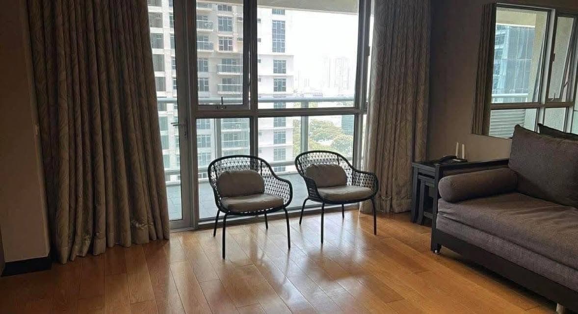One Serendra - photo 3
