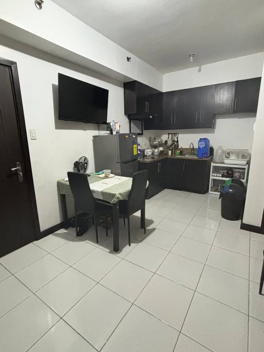 Looking for 1 Female tenant - photo 1