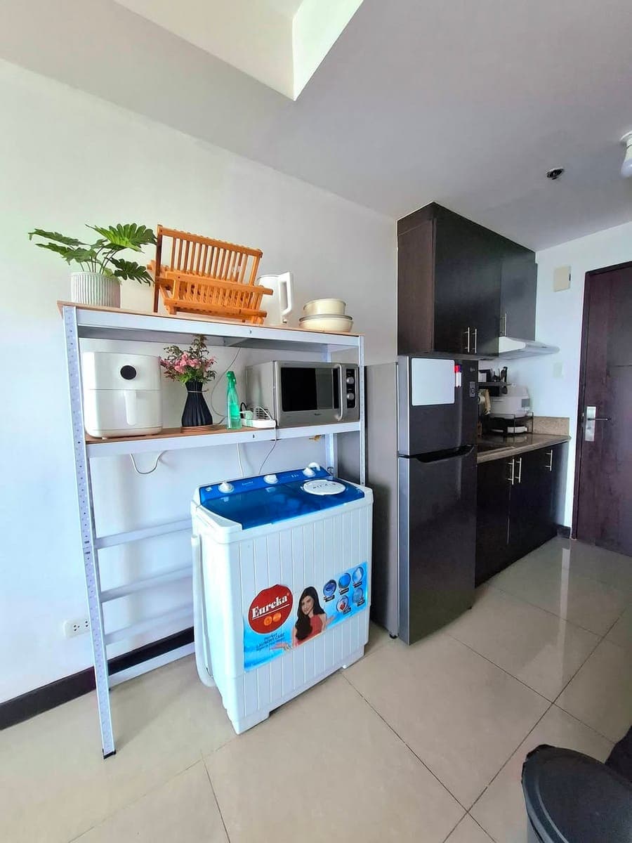 FOR RENT ASAP - Studio Room with amazing view, Semi Furnished. Available now. AXIS Residences. PM for viewing. 17k. - photo 3