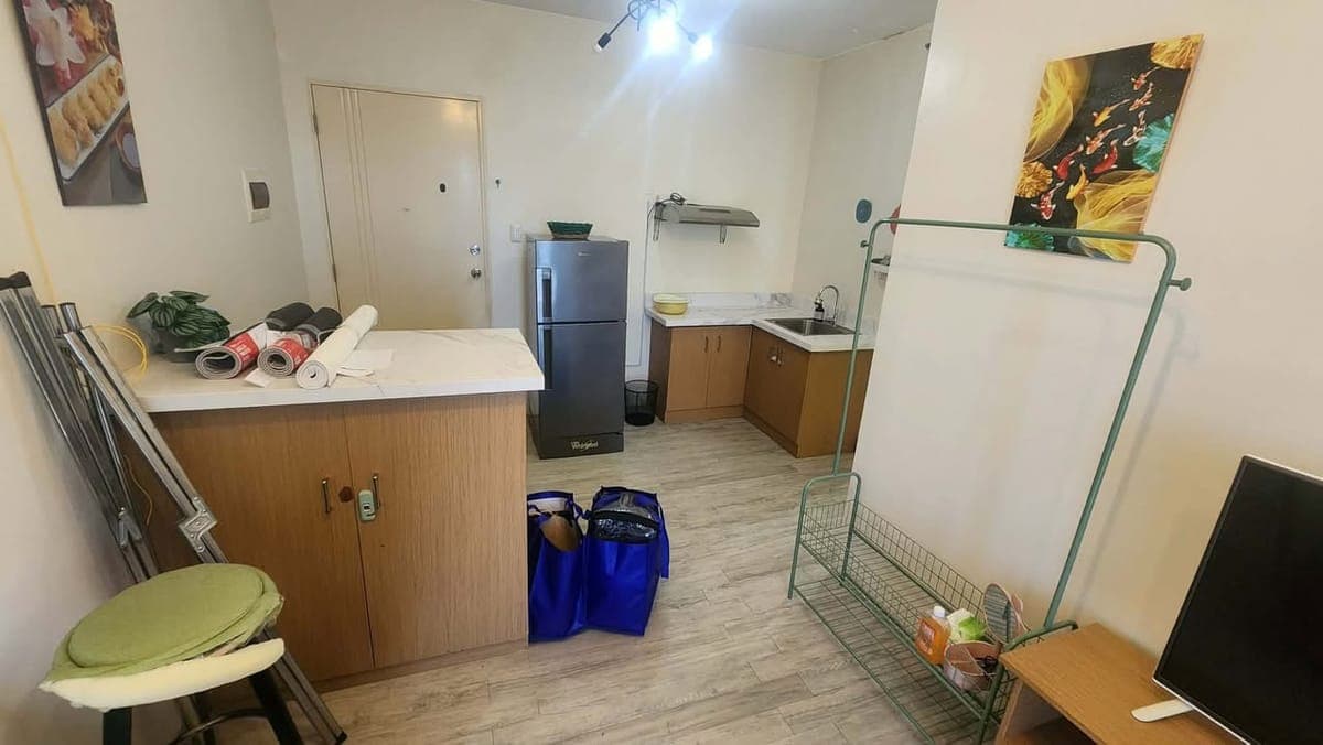 1 bedroom with balcony fully furnished 20k only - photo 2