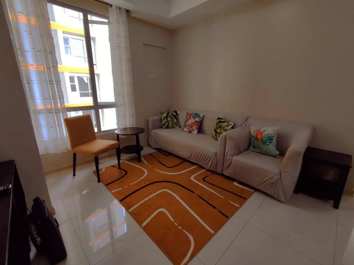 Sunshine 100 for rent - photo 3