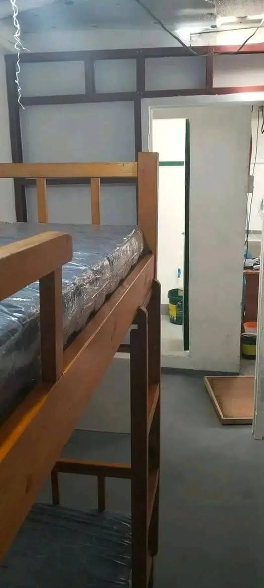 female bedspace available .. - photo 3