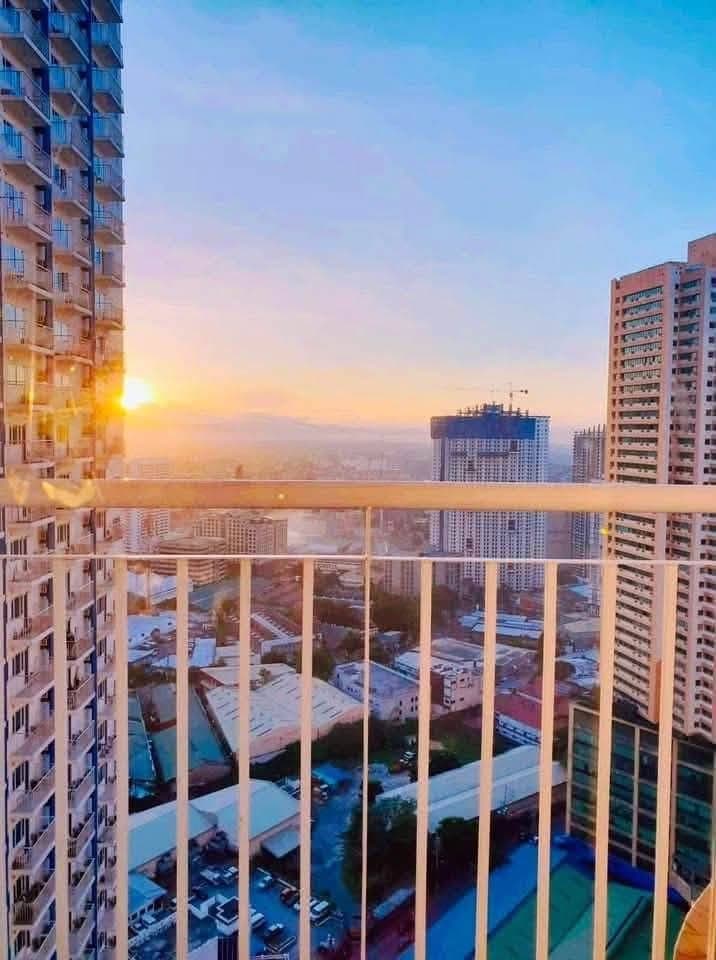 1br light for rent - photo 1