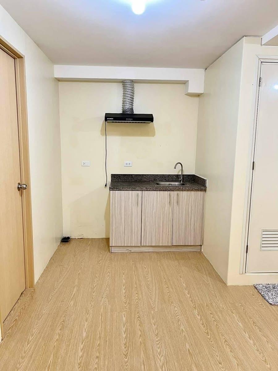 ‼️FOR RENT:  2 BR Condo in Ortigas Ext., Pasig‼️ - photo 2