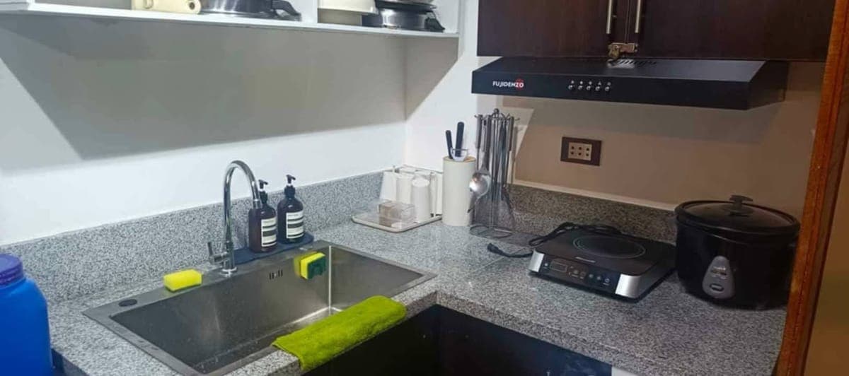 FOR RENT 1BEDROOM WITH BALCONY in PIONEER WOODLANDS MANDALUYONG - photo 5