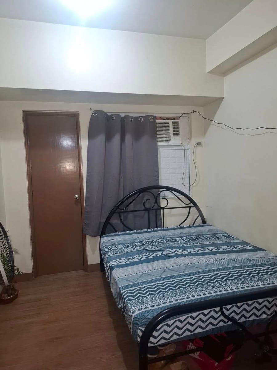 FOR LEASE PINES PEAK CITYLAND OUTER UNIT STUDIO 14K only with Aircon & bed - photo 2