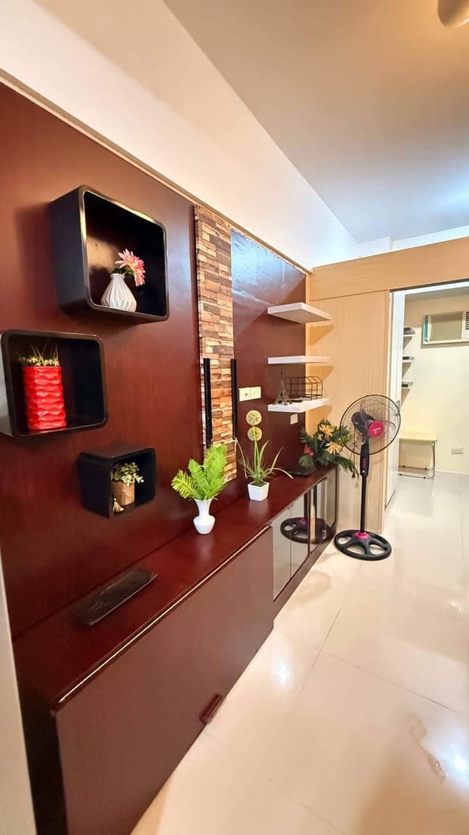 1br light for rent - photo 1