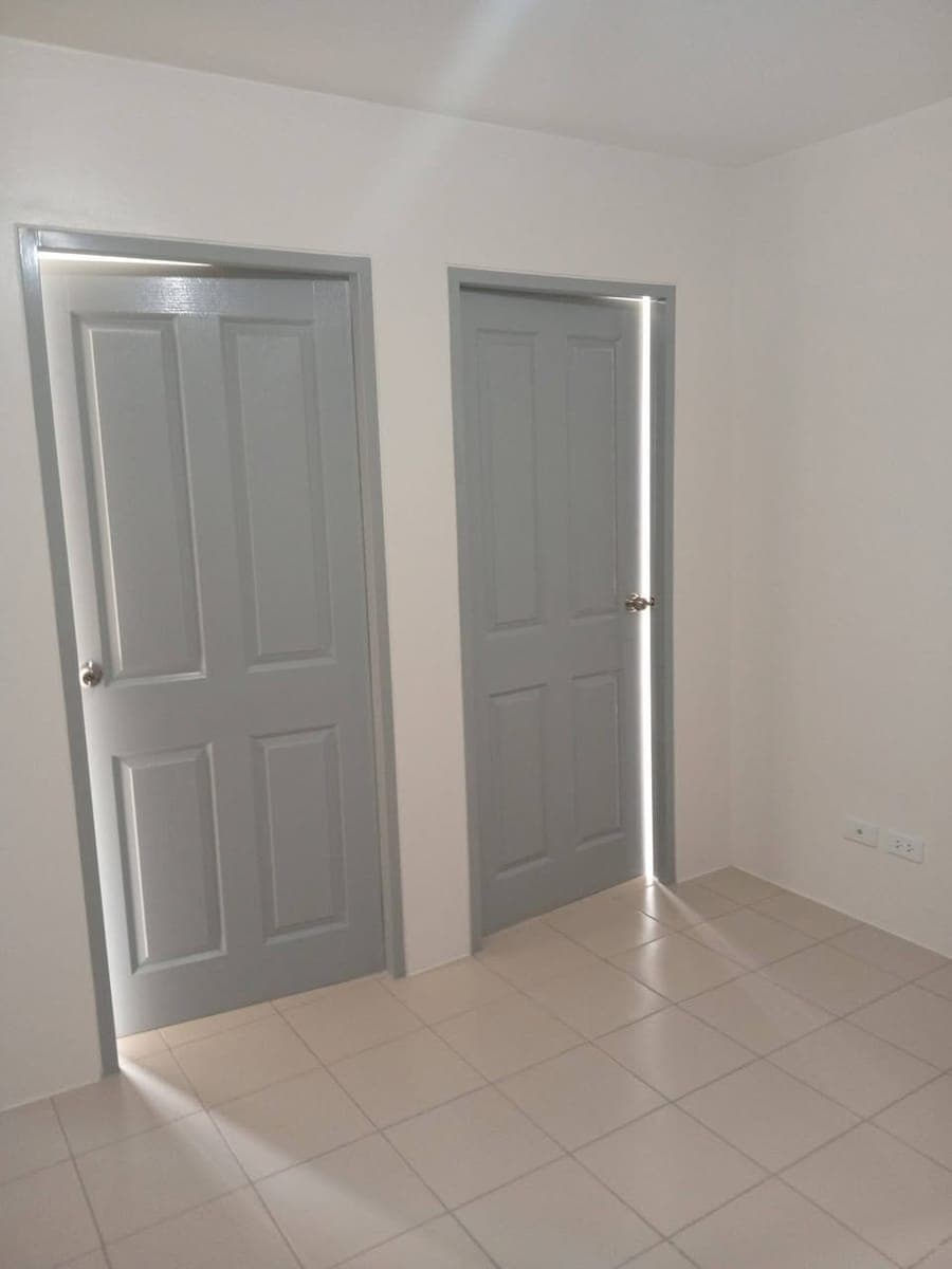 ,✅ Room for Rent   Good for 5 persons  ❤️ ( 2 ) bedroom, floor area is 33.28 Sqm. , noted bagong uni... - photo 1
