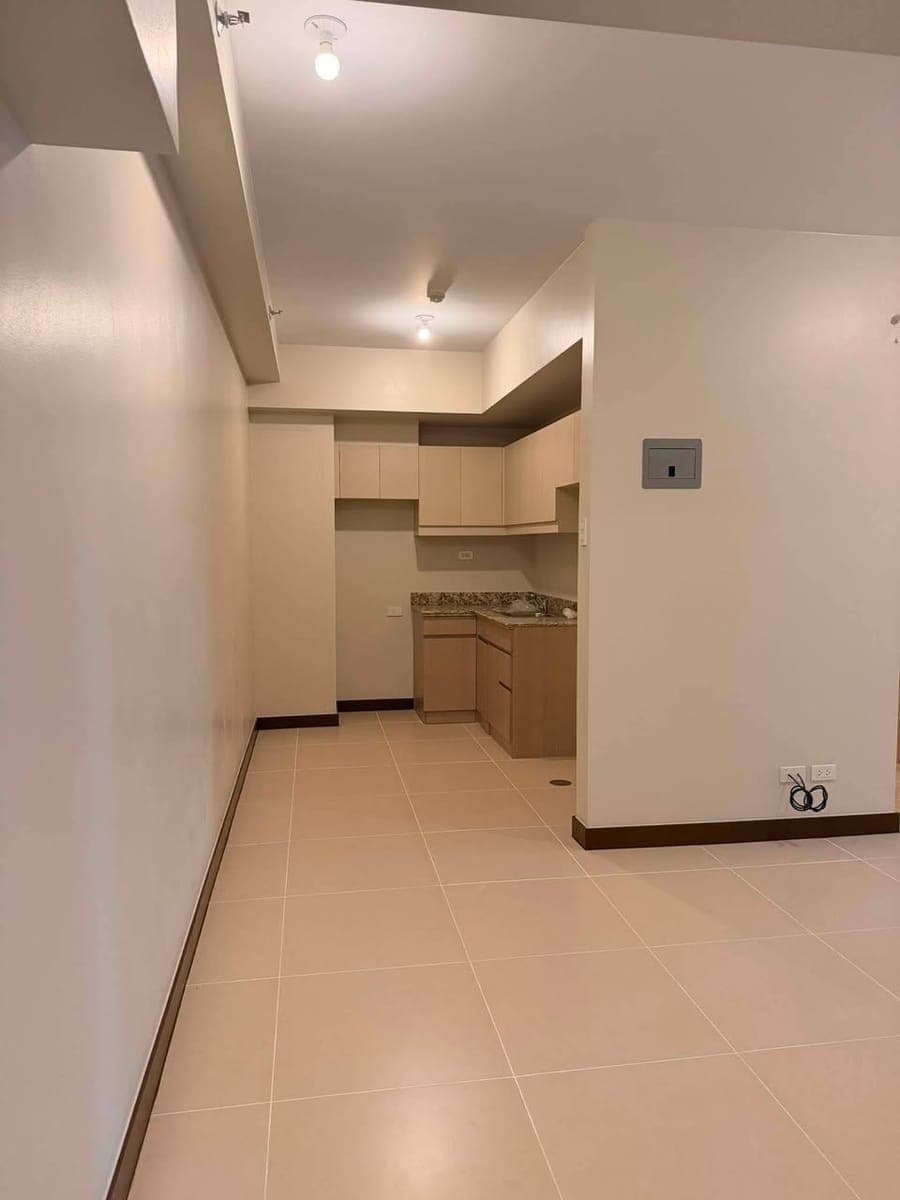 CONDO FOR RENT - photo 4
