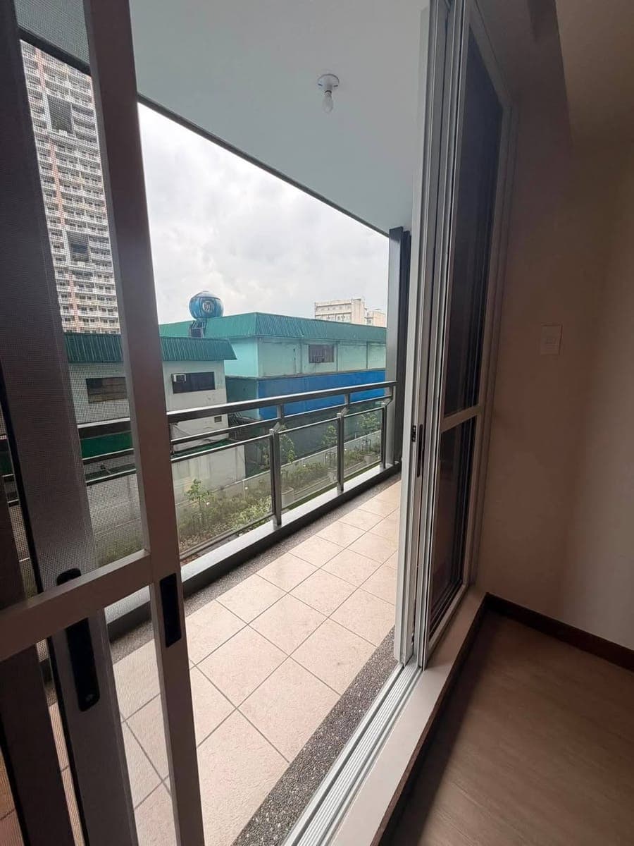 CONDO FOR RENT - photo 5