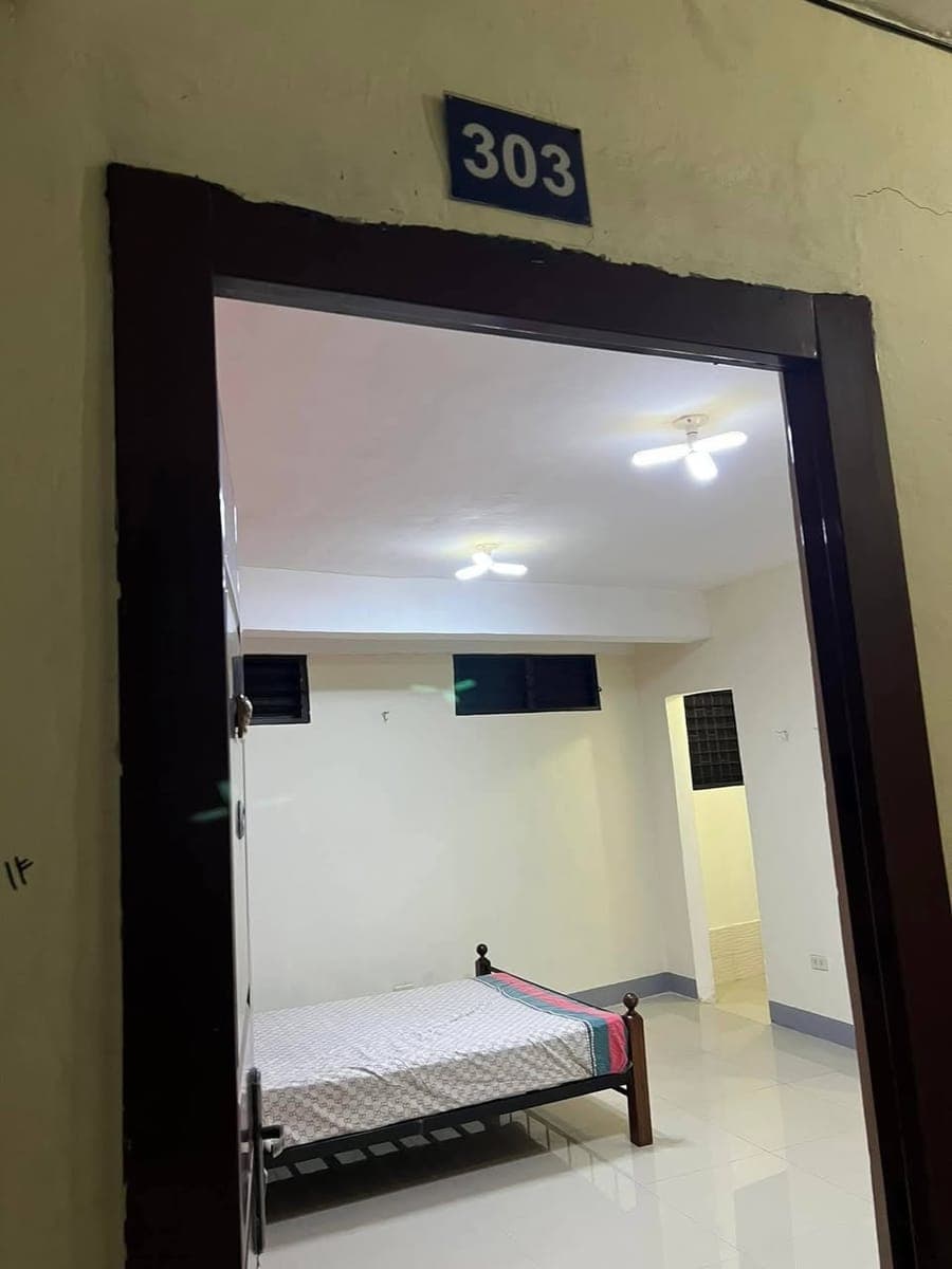 STUDIO TYPE FOR RENT (1 studio type room available ONLY)😊 - photo 1