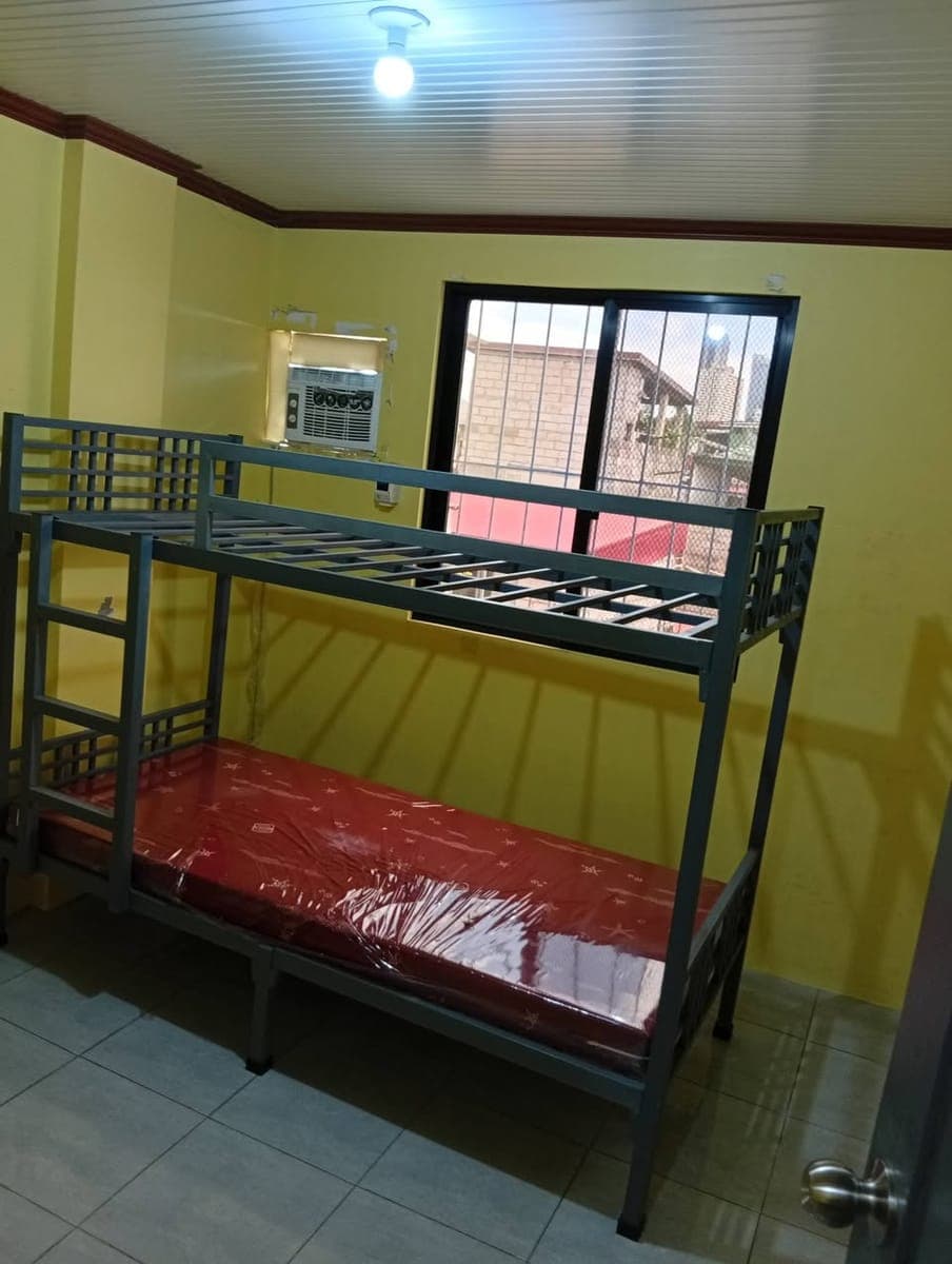 Available Room for rent - photo 3