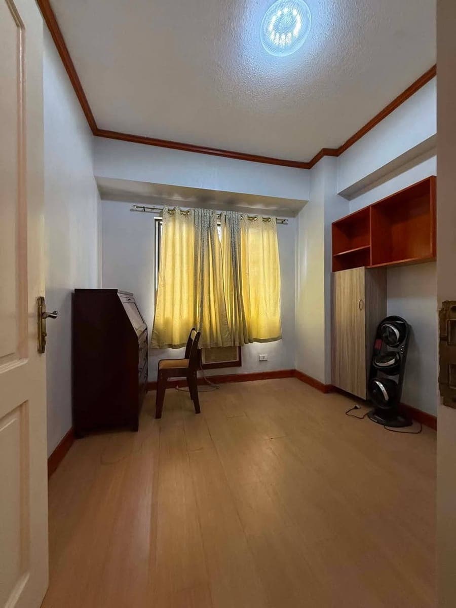 Forbeswood hights 2 bedroom unit near high street - photo 5