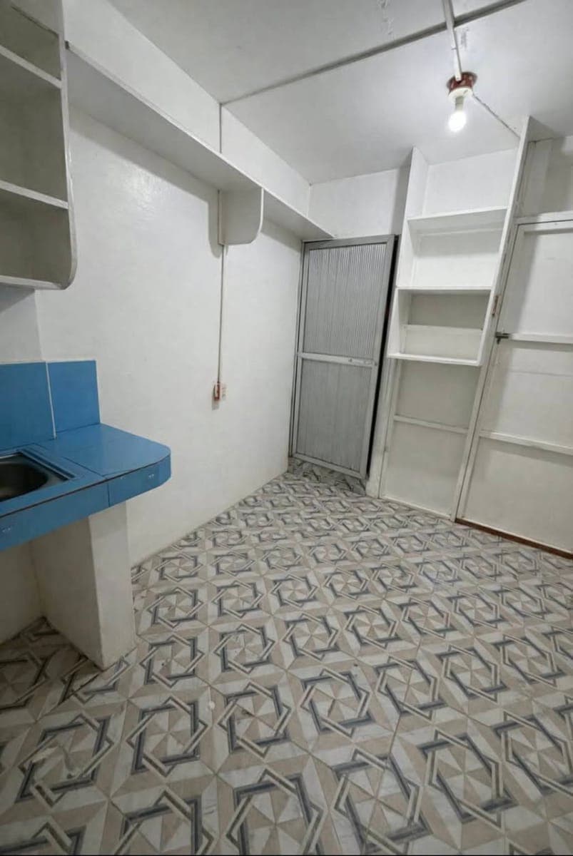 ROOM FOR RENT - photo 2