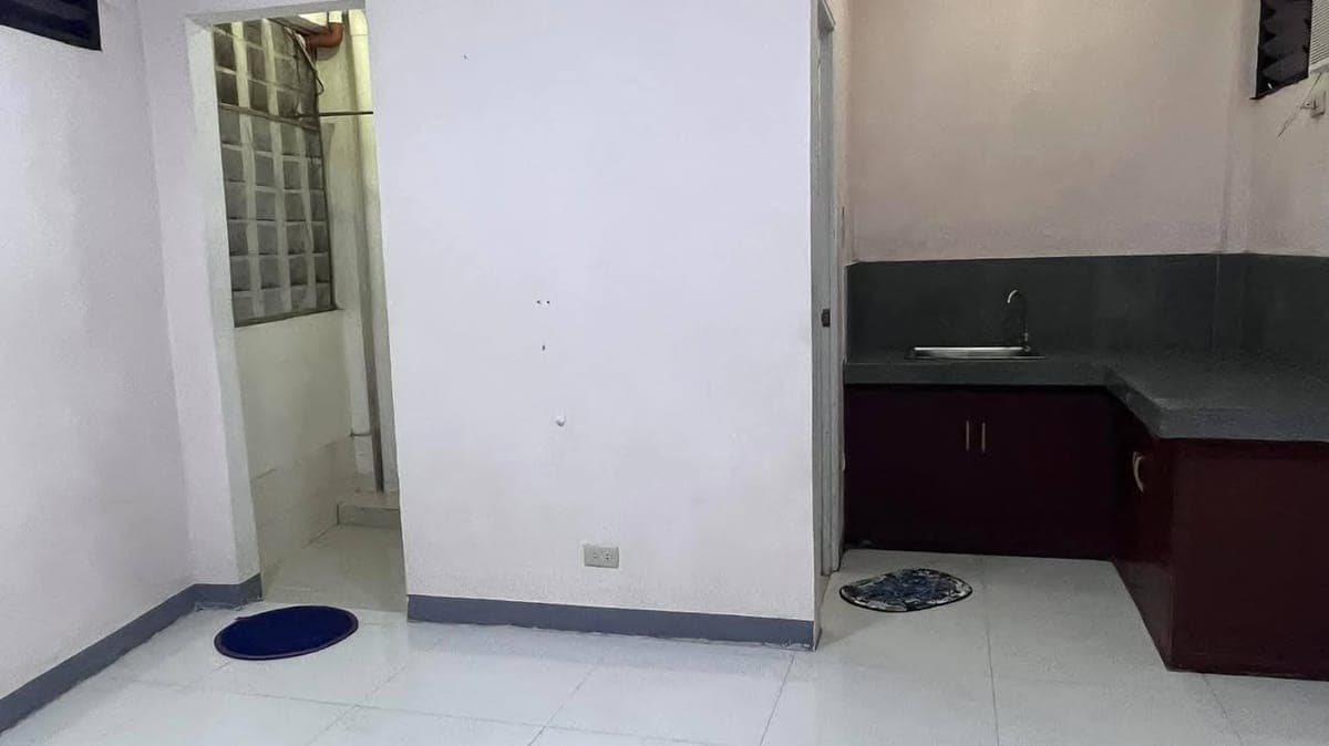 STUDIO TYPE FOR RENT (1 studio type room available ONLY)😊 - photo 4