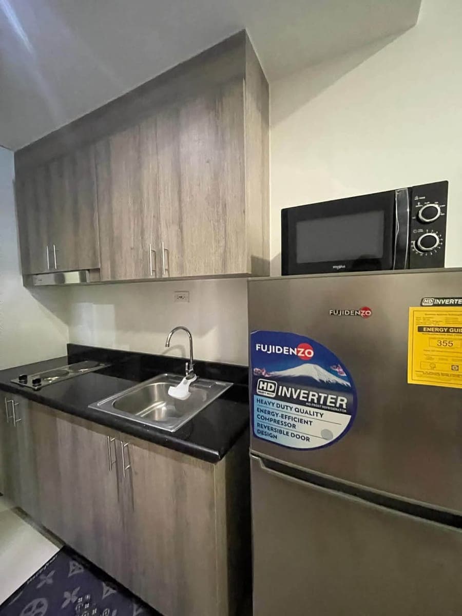 FOR RENT – 1 Bedroom Condo with Balcony�📍 Fame Residences, Tower 2 Mandaluyong City - photo 4