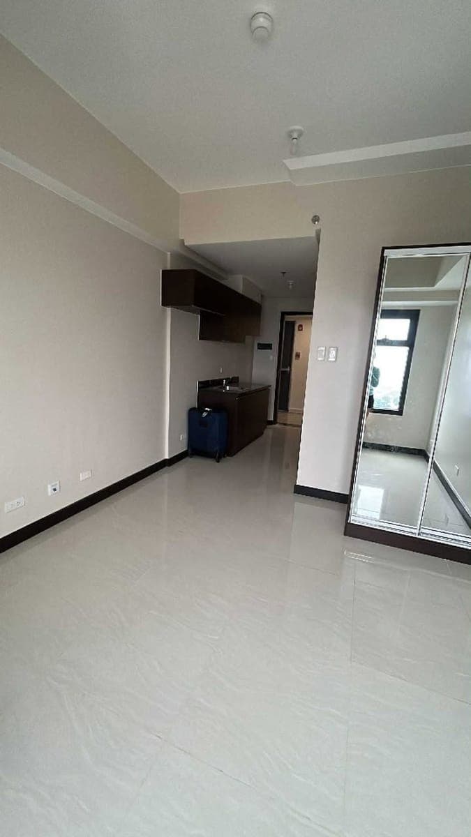 # FOR RENT | 16K only | Semi-Furnished | Aurora Escalades, QC | Call 09274315145 - Eden/Joy - photo 2