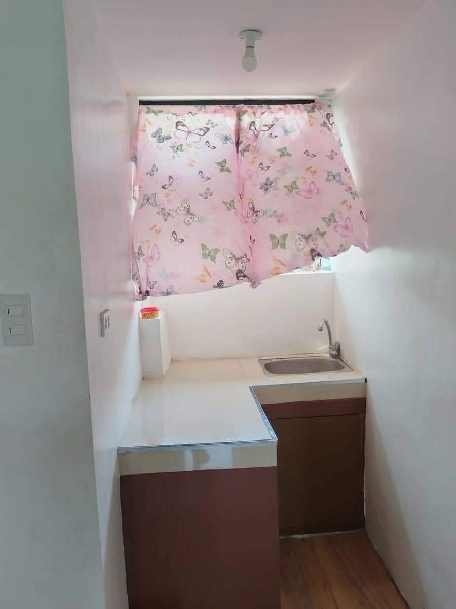 **ROOM FOR RENT** (8k monthly). Good for 2 or 3 persons only (all female or couple). Internet ready... - photo 2