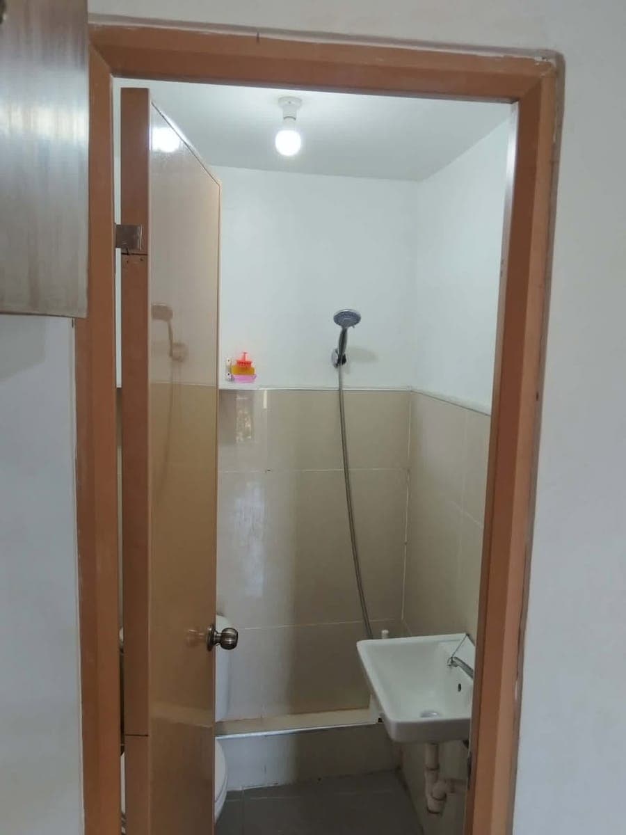 **ROOM FOR RENT** (8k monthly). Good for 2 or 3 persons only (all female or couple). Internet ready... - photo 4