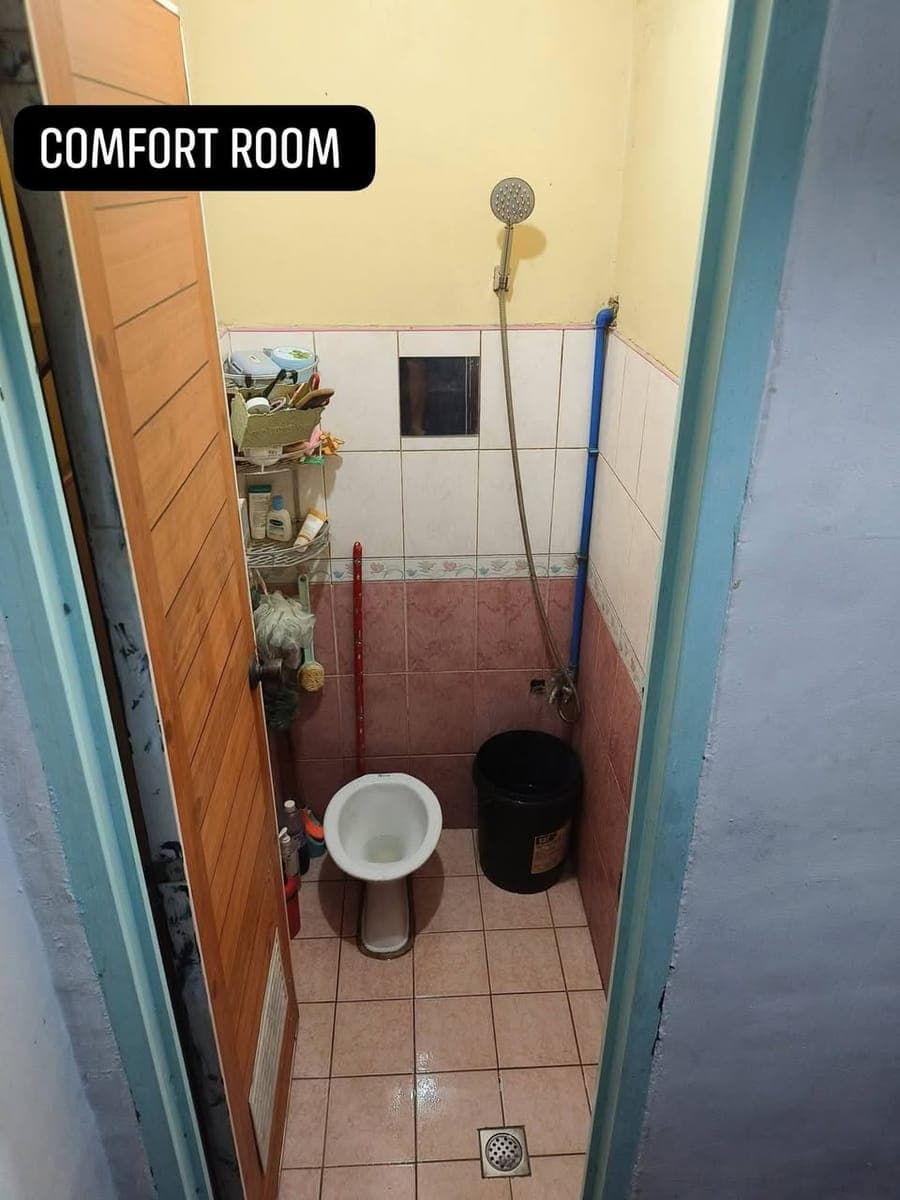 2 Female Bed Space Available upper Bed 2,600 only Electricity and Water Included. may foam and Pillo... - photo 2