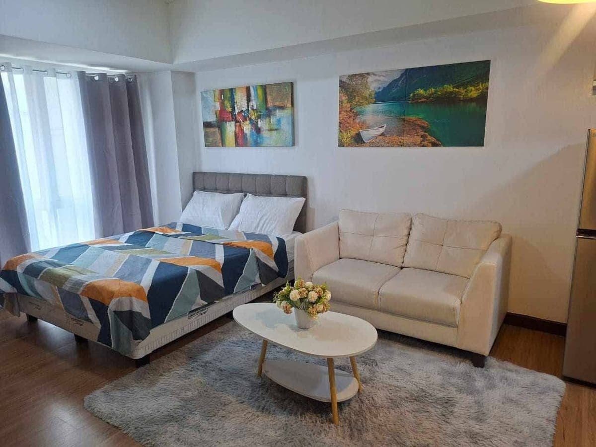 CONDO FOR RENT - photo 1
