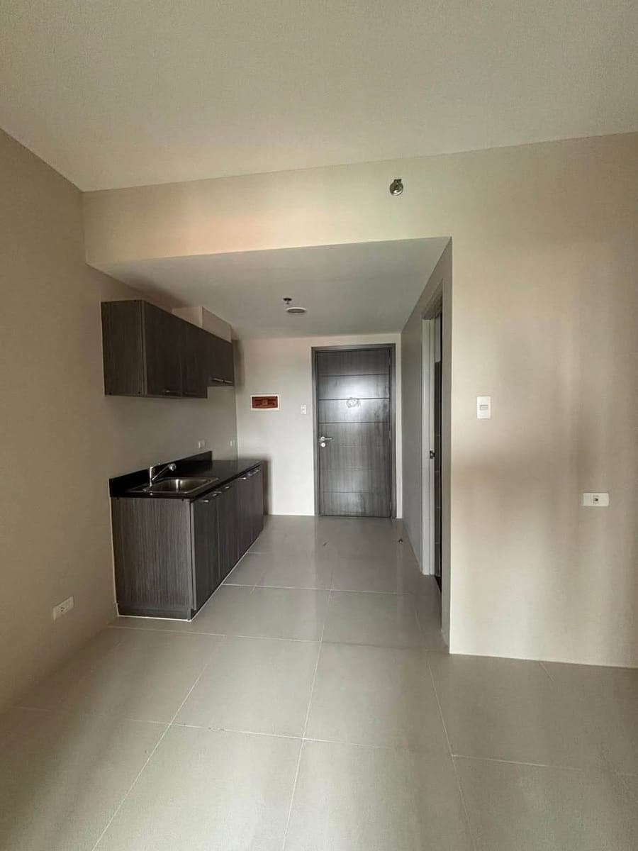 CONDO FOR RENT - BARE TYPE✅ - photo 2