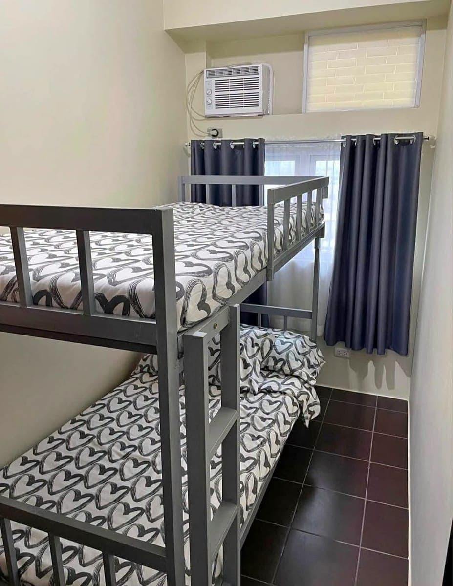 Furnished 2 br-corner unit at Pioneer Woodlands - photo 1