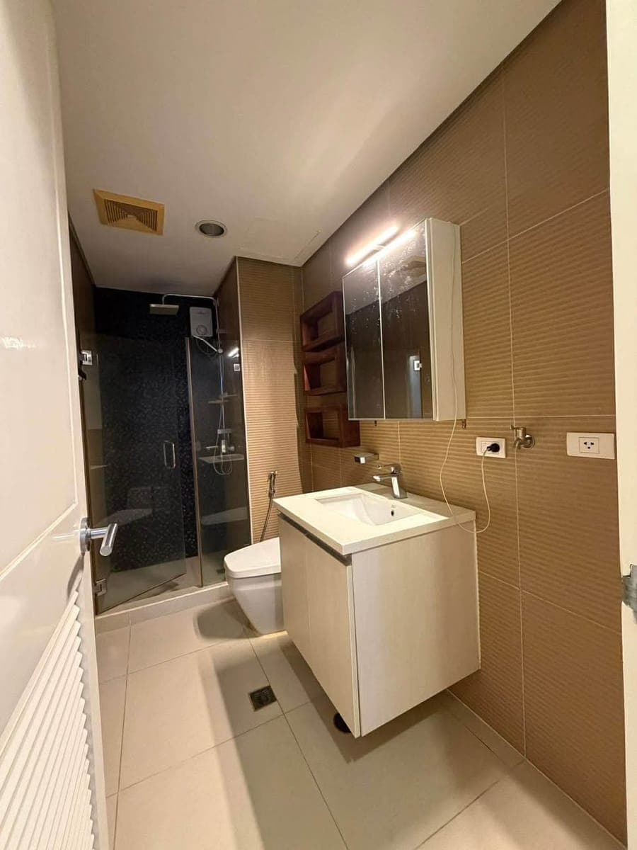 1-BEDROOM CORNER UNIT FOR RENT - photo 5