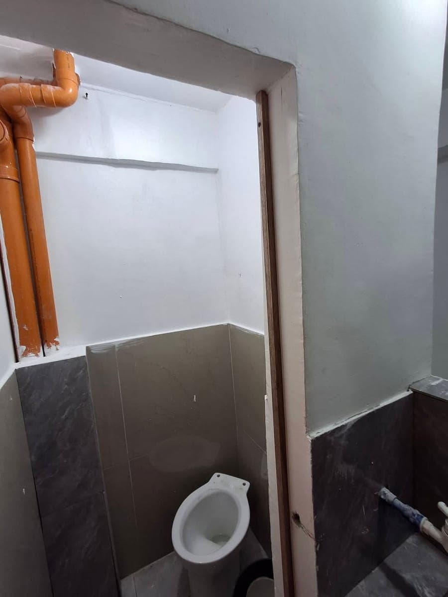 For working near Makati Avenue, Rockwell or Circuit. - photo 3