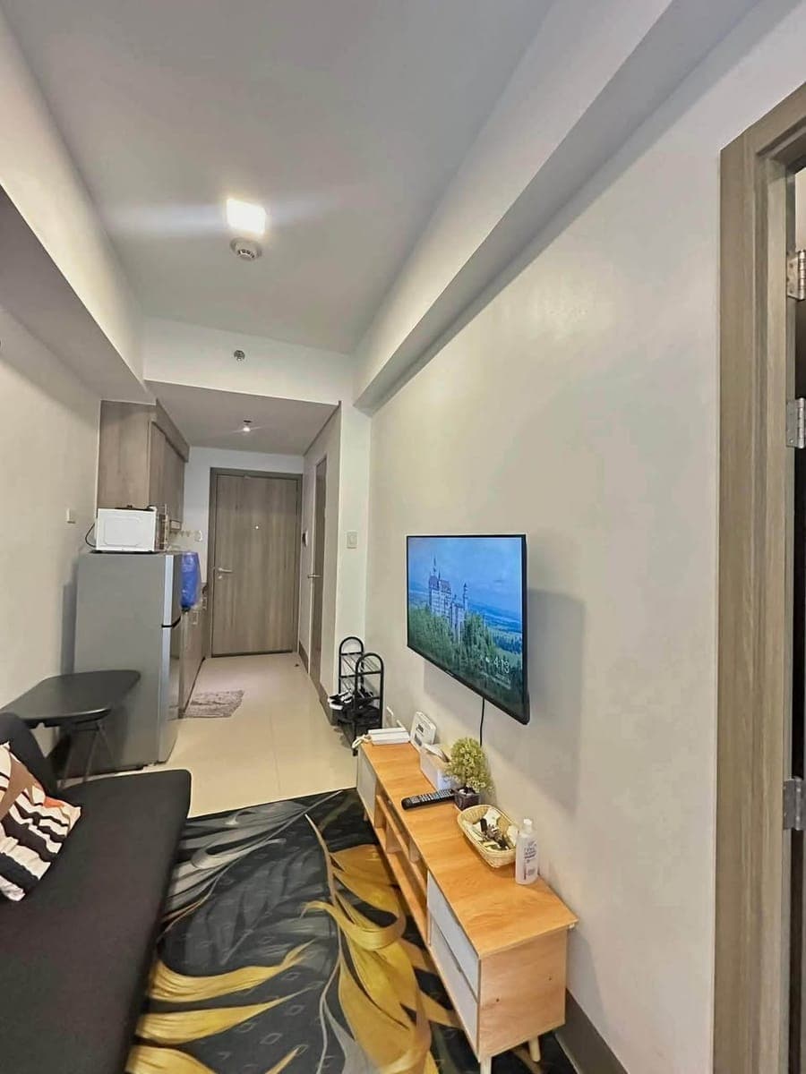 FAMILY SUITE A unit‼️₱22,000.00 Monthly - photo 3