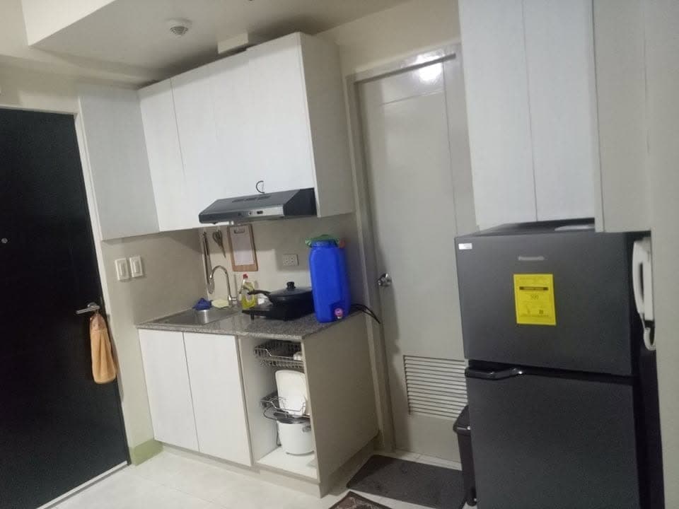 **FOR RENT** - photo 1