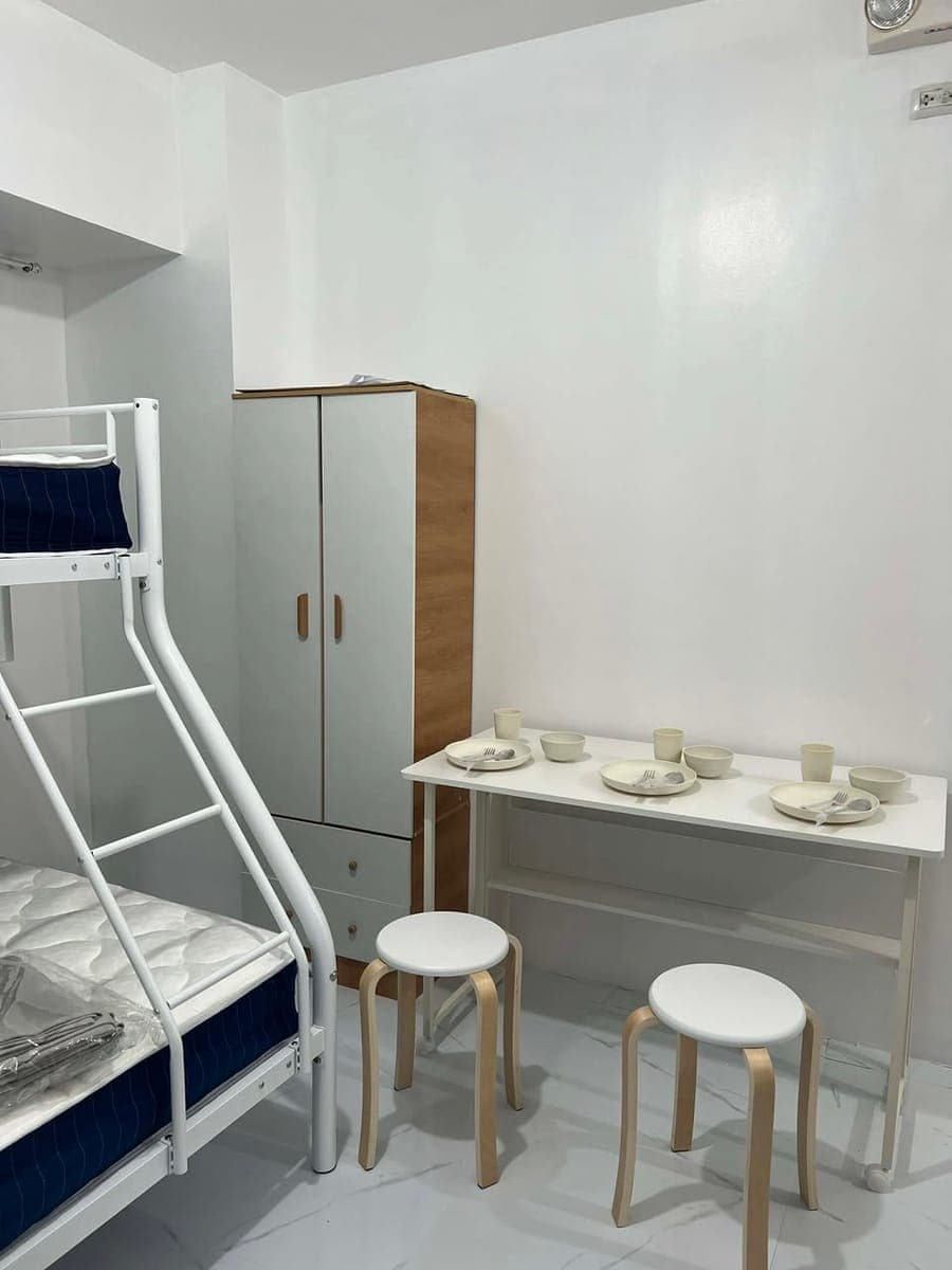 FOR RENT: Newly Renovated Studio Unit - photo 4