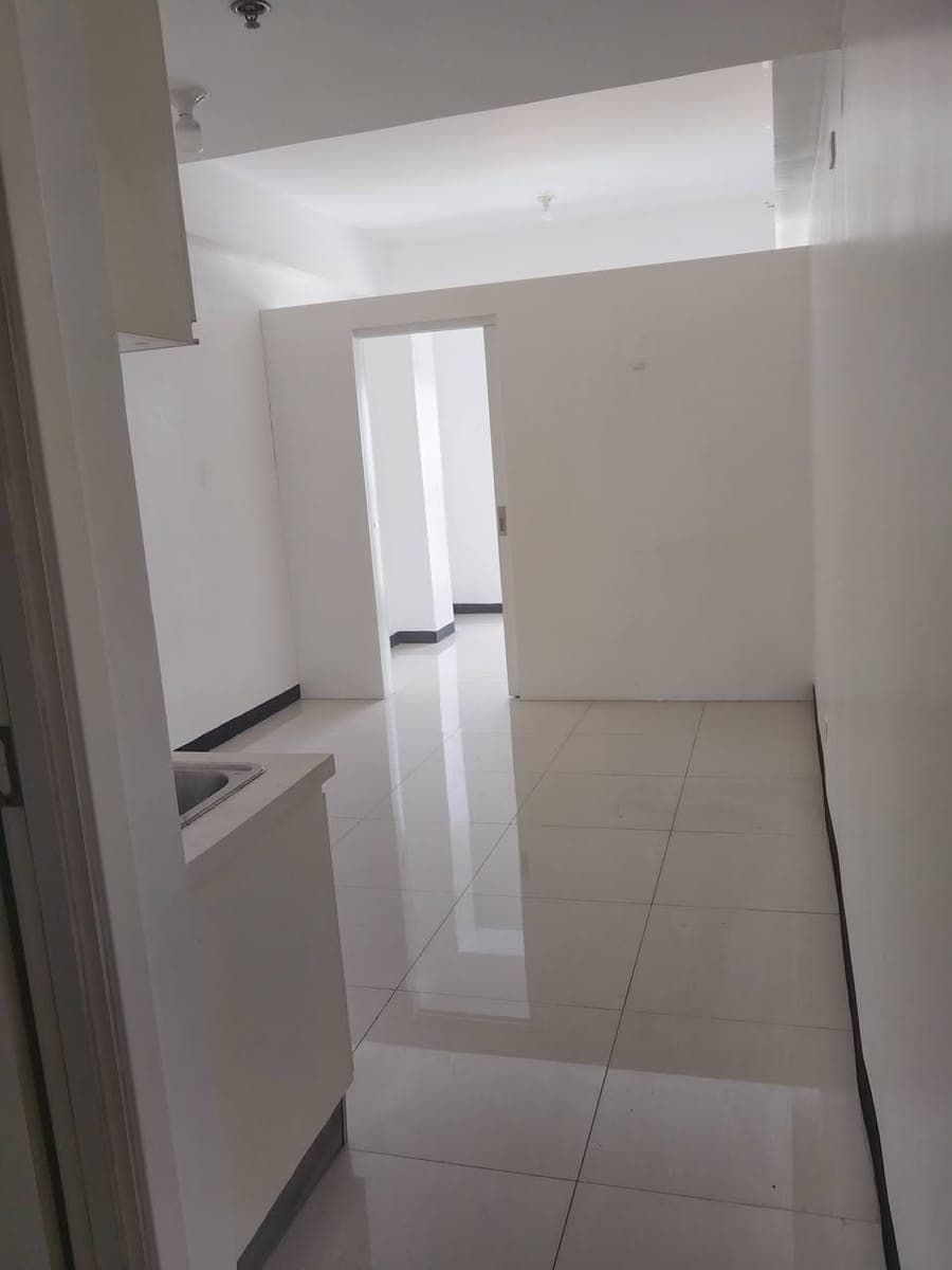 CONDO FOR RENT - photo 1