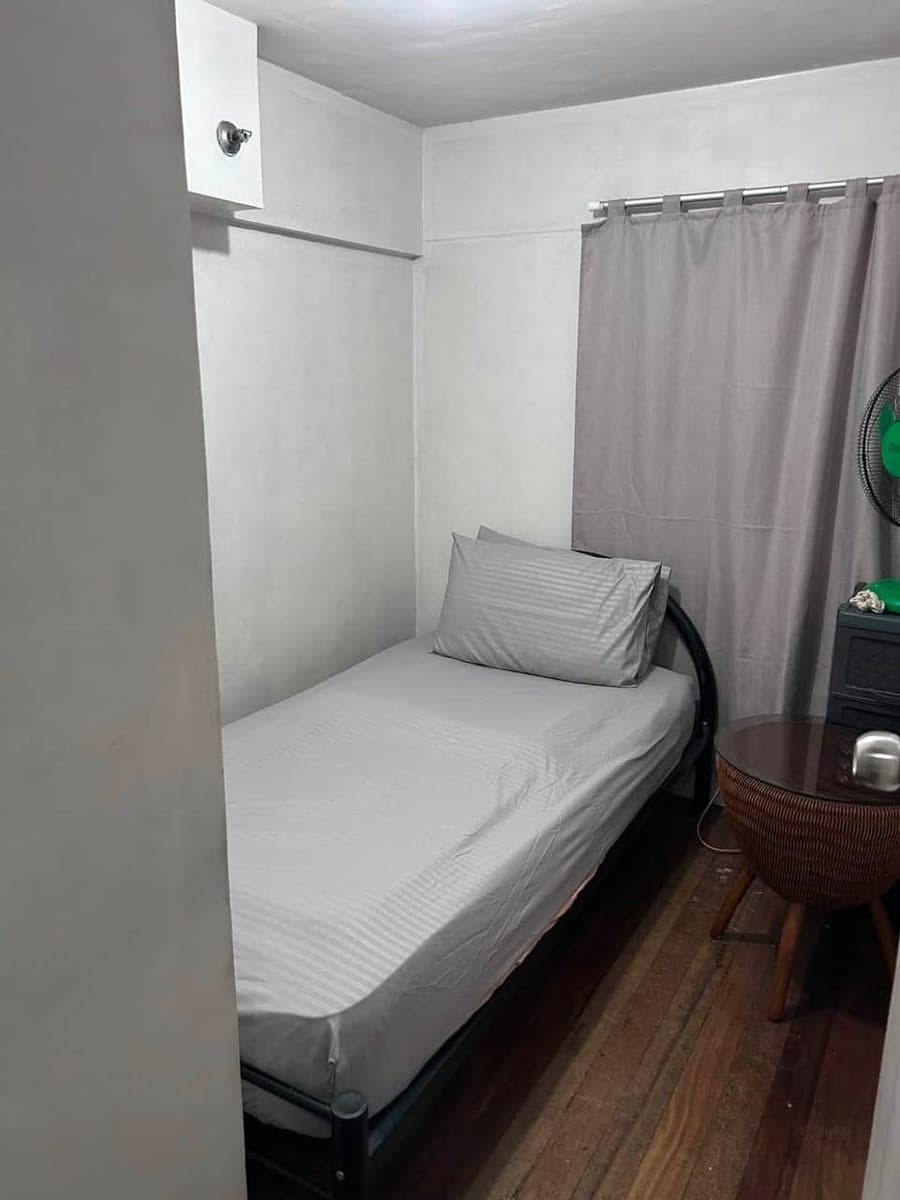 CONDO SHARING / ROOM FOR RENT (SHARED TOILET) - photo 1