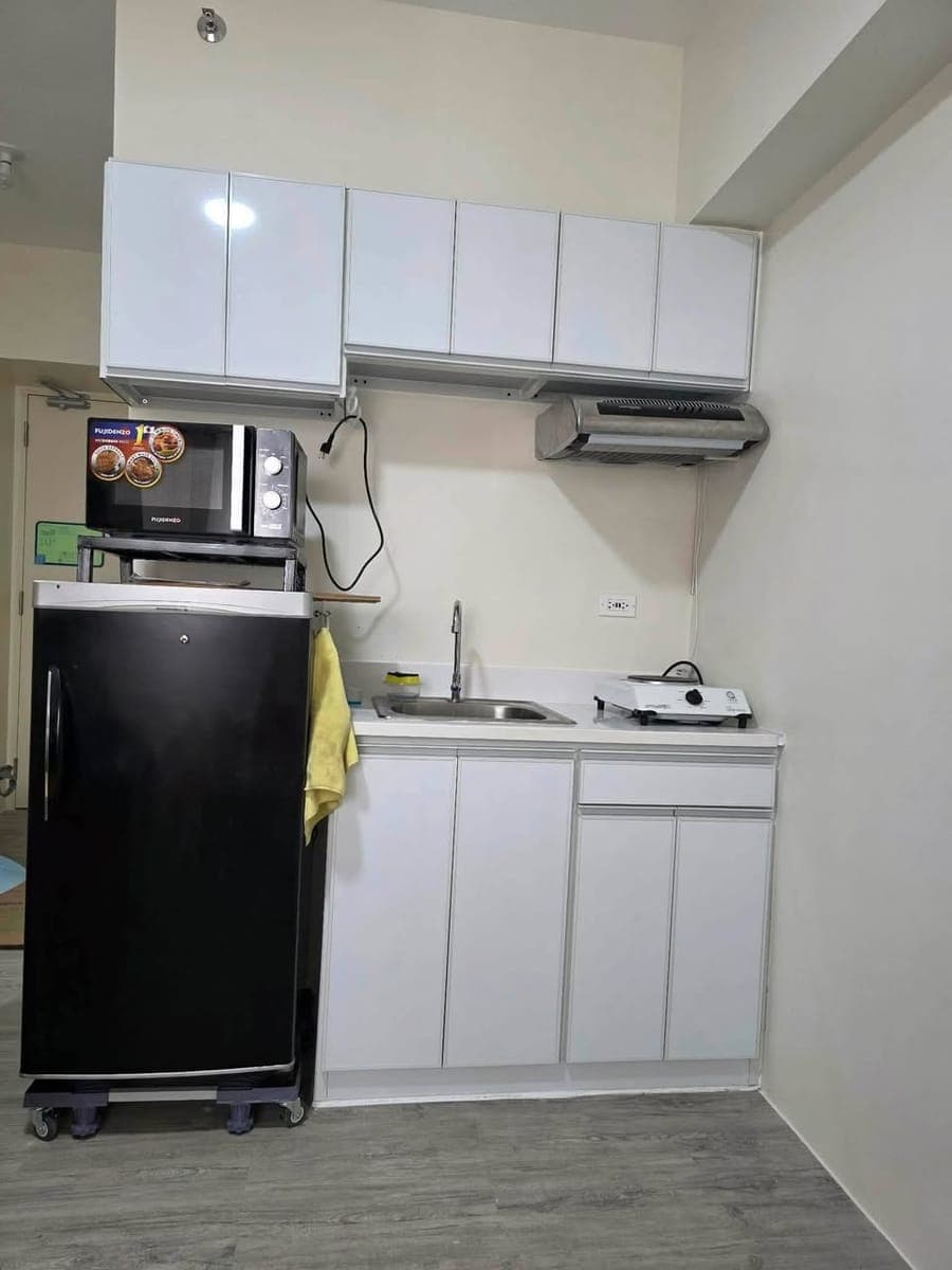 BRAND NEW Studio rent 16k only Fully furnished - photo 3
