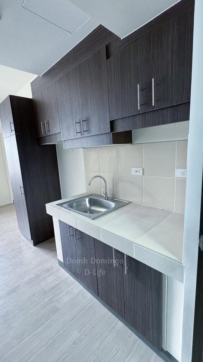 # **Studio Unit available in Mandaluyong Near BGC and Cybergate ** - photo 4