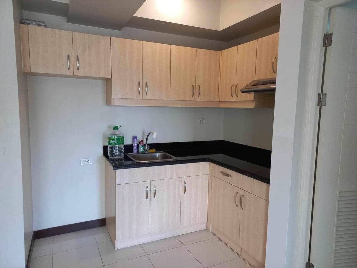 1br Sheridan for rent - photo 4