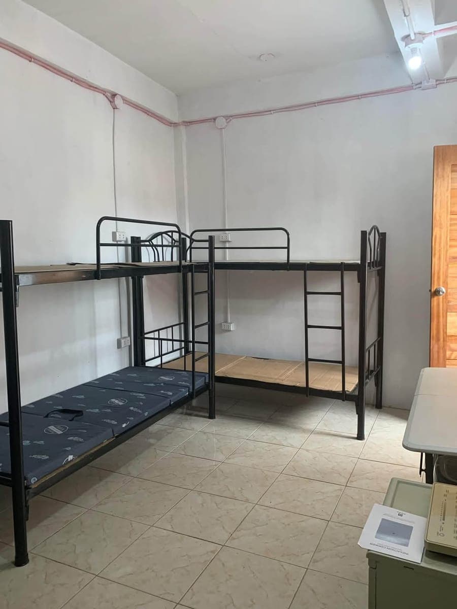 FEMALE BEDSPACE AVAILABLE - photo 1