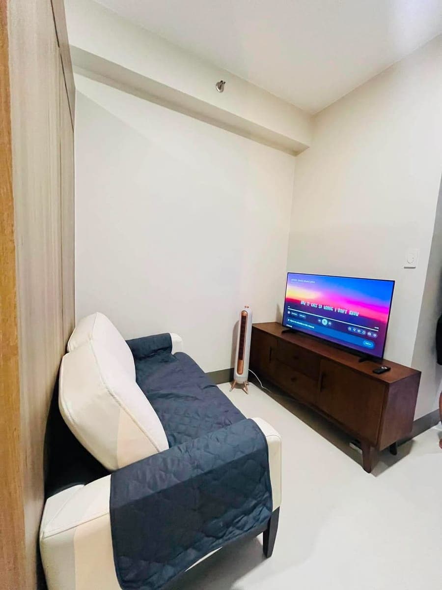NEWLY TURNED OVER UNIT‼️ - photo 4