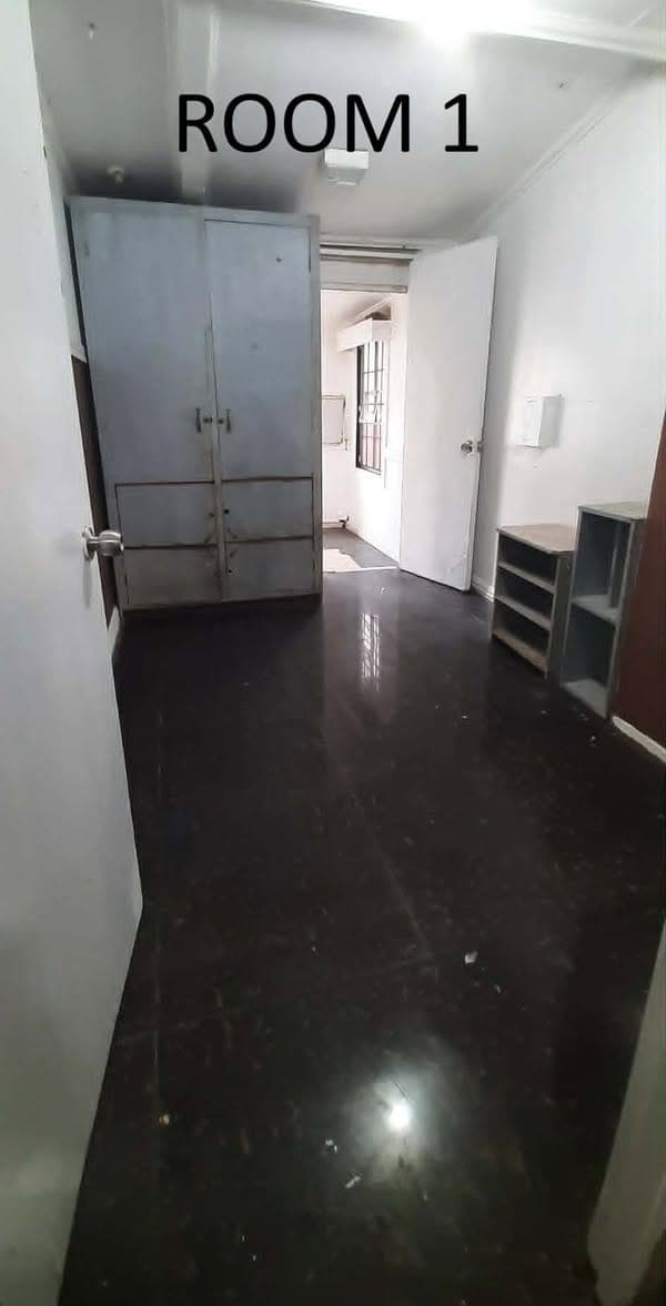 # **Room for Rent (Ladies or Couples only)** - photo 1